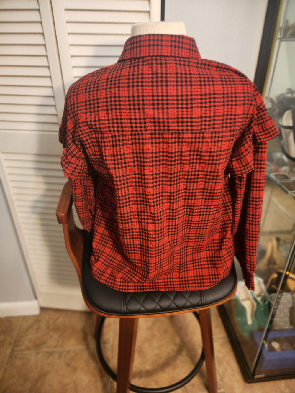 Red Plaid Ruffle Button-Front Women's Shirt - Picture 7 of 8